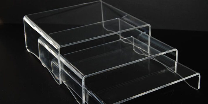 What‘s the attraction of acrylics that are favored by custom acrylic display rack suppliers?