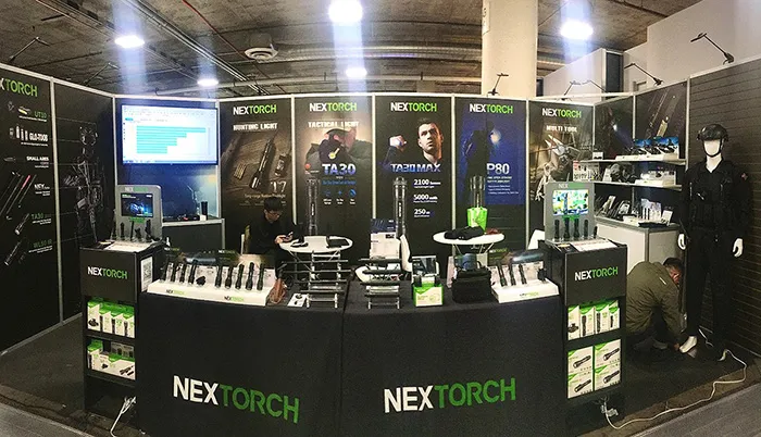 Choose a high-quality display stand to create a hot-sales good product!