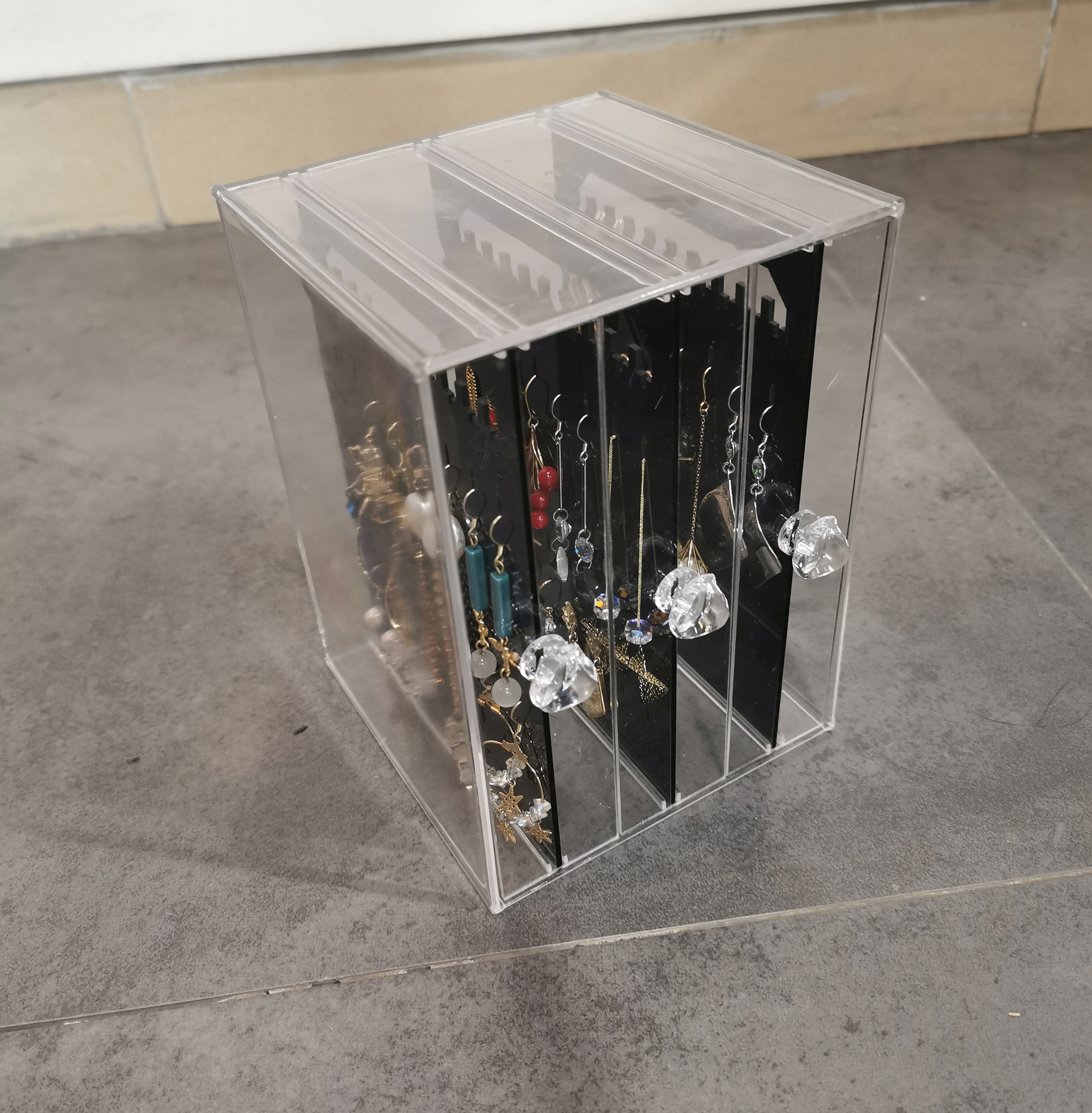 Pricing for acrylic boxes, how much is the custom acrylic box?